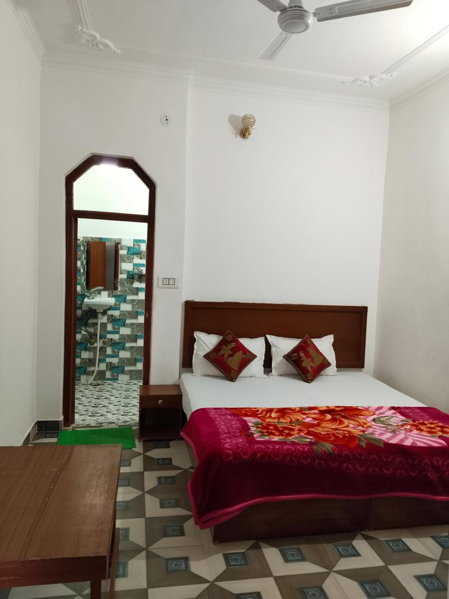 Rani Palace Khajurāho Extérieur photo